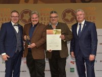 Brau2019  BEERStar Award 2019 überreicht von: links: Georg Rittmayer, Präsident der Privaten Brauereien Bayern e.V. rechts: Detlef Projahn, Präsident der Privaten Brauereien Deutschland e.v.  -- : Messe