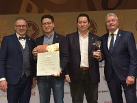 Brau2019  BEERStar Award 2019 überreicht von: links: Georg Rittmayer, Präsident der Privaten Brauereien Bayern e.V. rechts: Detlef Projahn, Präsident der Privaten Brauereien Deutschland e.v.  -- : Messe